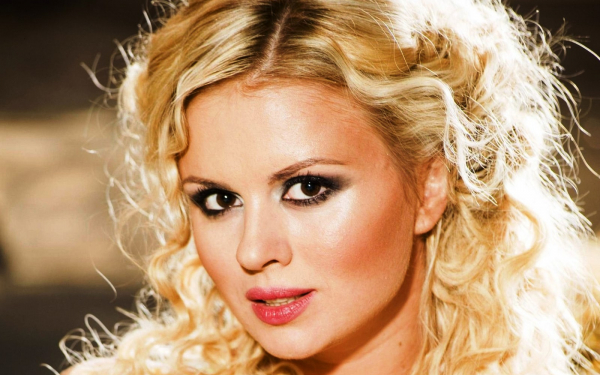 Анна Семенович