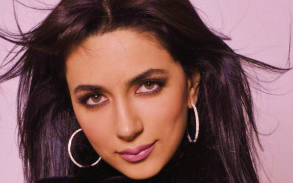 Певица Зара