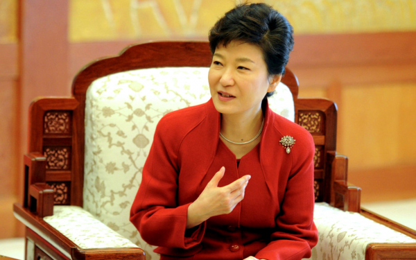 Пак Кын Хе - первая женщина-президент Южной Кореи