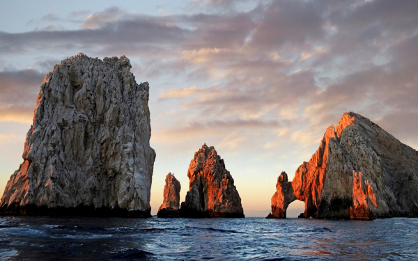 Скалистое море