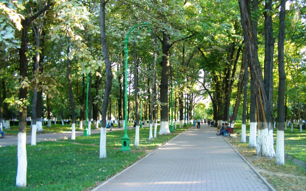 Бишкек. Бульвар Эркиндик