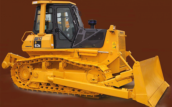Бульдозер Komatsu D63E