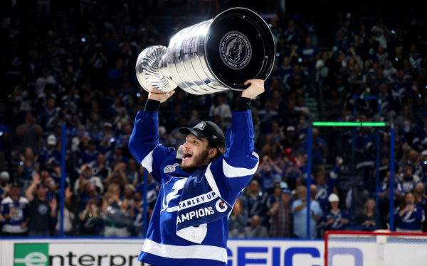 Михаил Сергачев с кубком Стэнли
