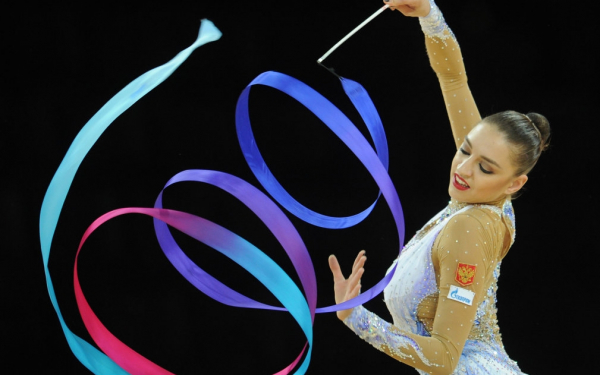 Евгения Канаева с лентой