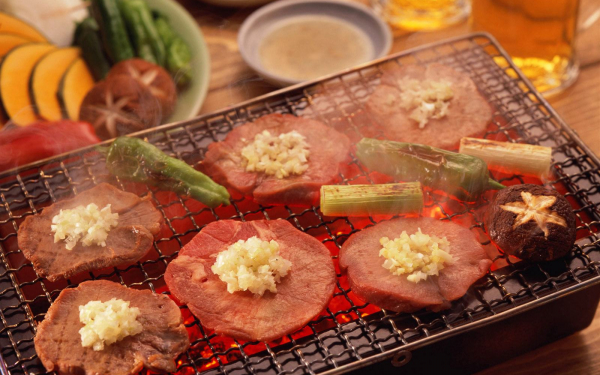 Мясо на решетке