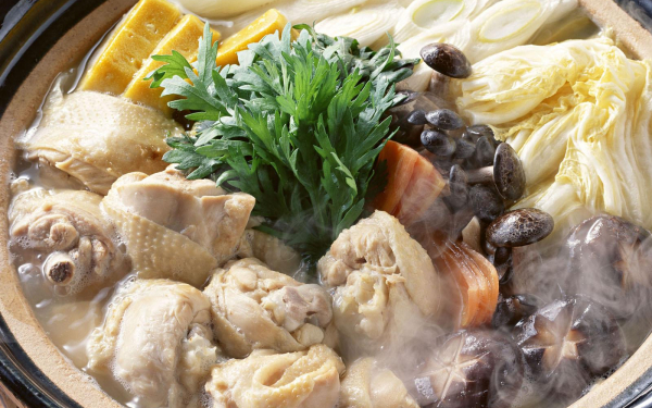 Тушеные куриные ножки с грибами