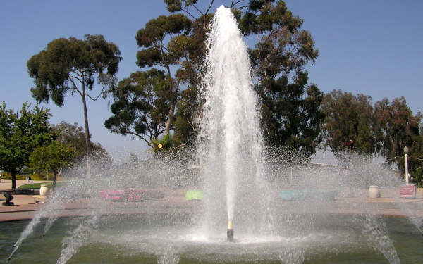 Фонтан в парке Бальбоа