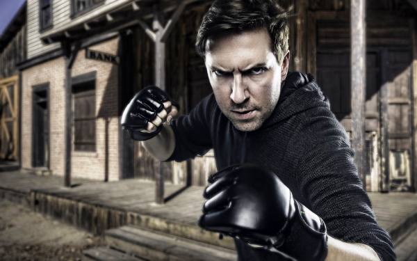 Уличный боец