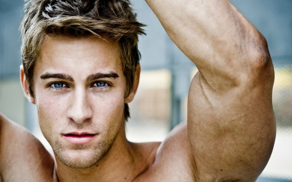 Голубоглазый парень