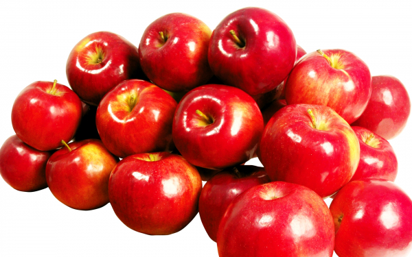 Спелые сладкие красные яблоки