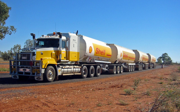 Road Train Australia / Автопоезд в Австралии