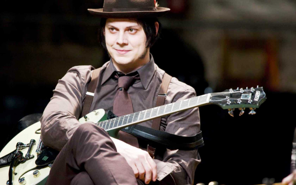 Гитарист Джек Уайт