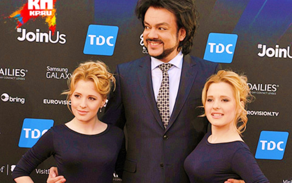 Филипп Киркоров и сестры Толмачевы