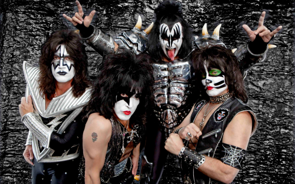 Kiss — американская рок-группа