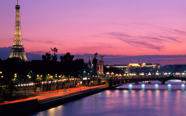 Река Сена в Париже