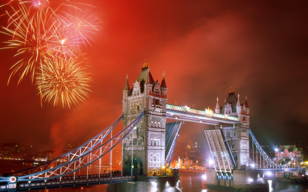 Фейерверк над Темзой