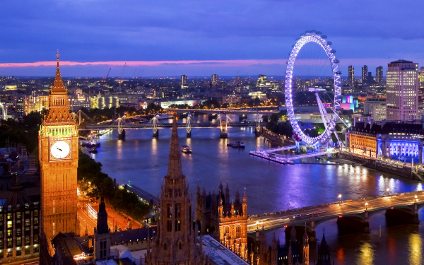 Лондон зажигает огни