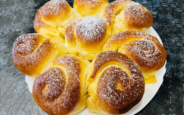 Сдобные  сладкие булочки