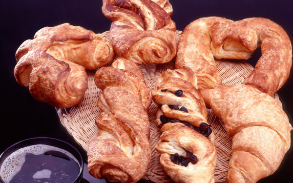 Круассаны с чаем