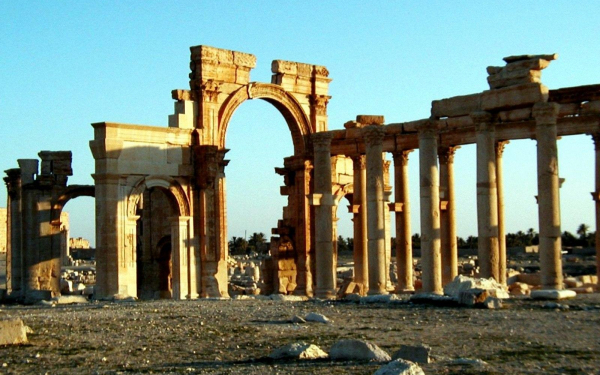 Развалины древнего храма в Египте