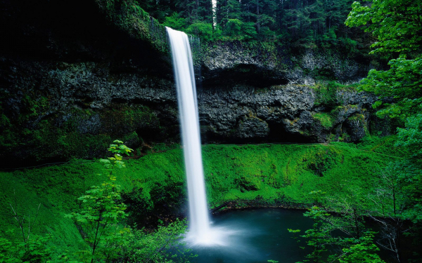 Водопад в национальном парке