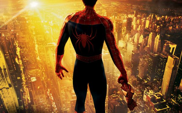 Человек-паук на крыше небоскреба