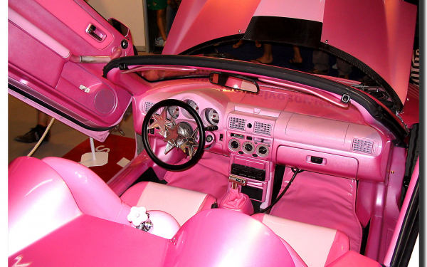 Прикольная  машинка