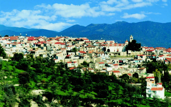 Городок на острове Кипр