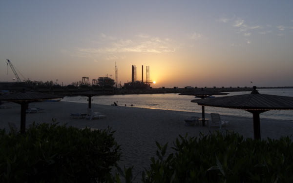 Закат солнца над Персидским заливом