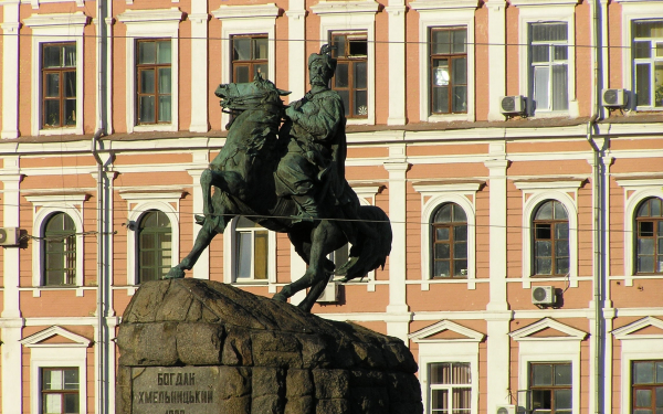 Памятник Богдану Хмельницкому