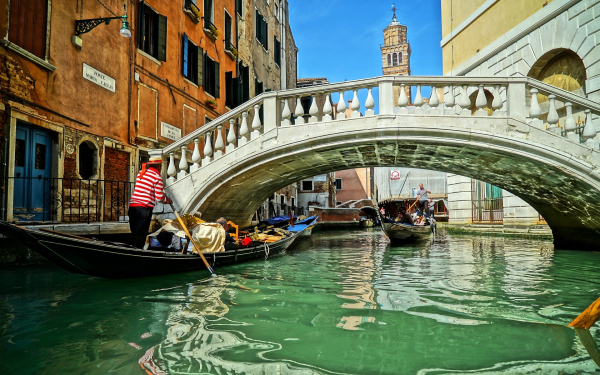 Канал гондолы мост Венеция