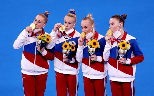 Лилия Ахаимова, Виктория Листунова, Ангелина Мельникова и Владислава Уразова олимпийские чемпионки 2020