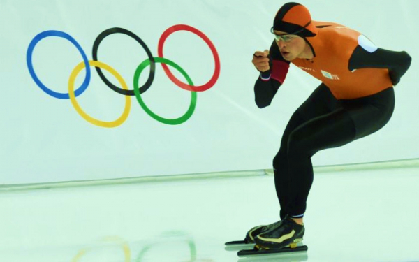 Дистанцию 5000 м на второй Олимпиаде подряд выиграл голландец Свен Крамер