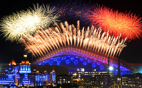 Салют открытия олимпиады в Сочи