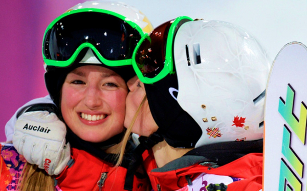 Сестры Дюфур-Лапуант выиграли золото и серебро в могуле в Сочи