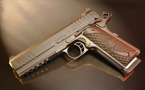 Пистолет STI Tactical SS