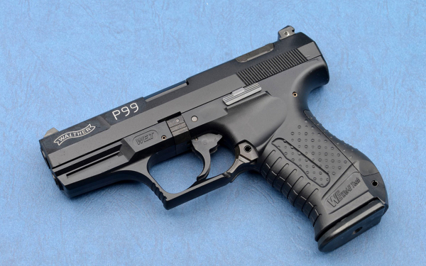 Пистолет Walther P99