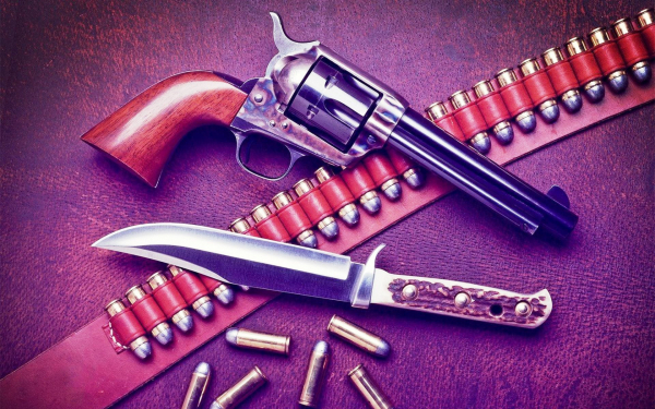 Кольт нож и патронташ