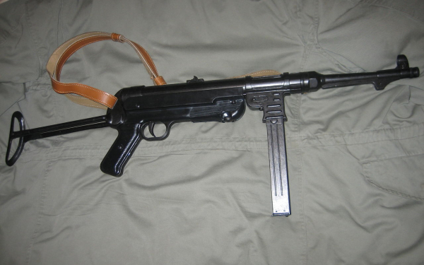 Немецкий автомат МР40 Шмайсер