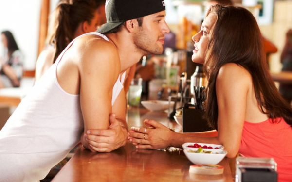 Кэтрин МакКормик и Райан Гузман в фильме Шаг вперед 4