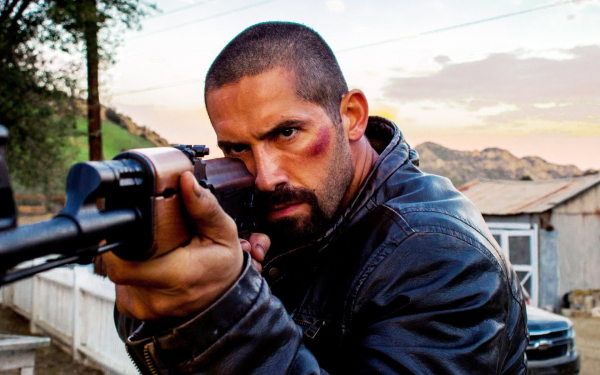 Скотт Эдкинс в фильме Близкое расстояние