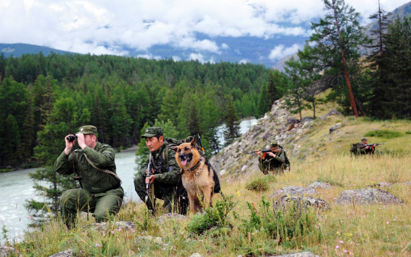 Пограничный наряд на охране государственной границы