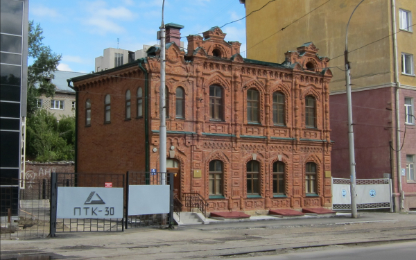 Здание построенное в 1900 году в Новосибирске