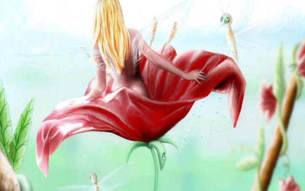 Фея на цветке