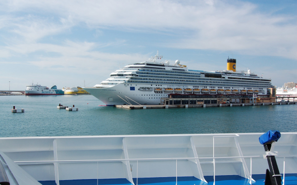 Круизный корабль Costa Concordia
