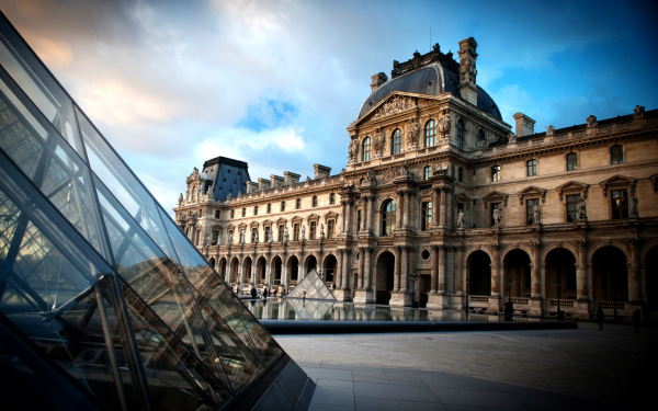 Лувр