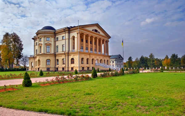 Дворец Разумовского в Батурине