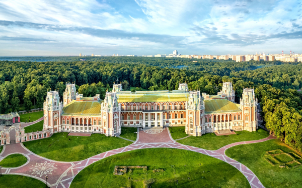 Дворцово-парковый ансамбль в Царицыно