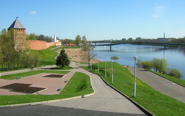 Набережная в Великом Новгороде