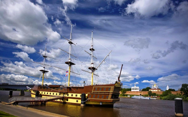 ФРЕГАТ ФЛАГМАН-ресторан в Великом Новгороде